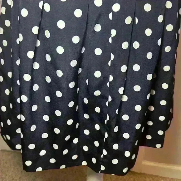 J. Crew Navy/Cream Polka Dot Pleated Midi Skirt. Lined. Women’s Size 2 - Picture 4 of 10